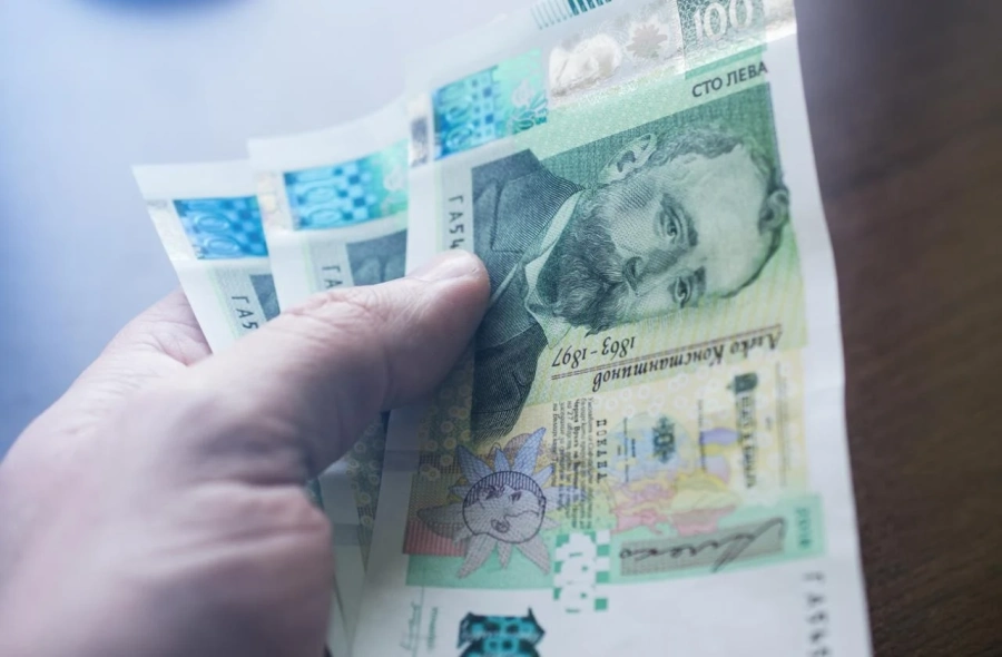 Ръст на хората, ползващи бързи кредити през 2023 година: От 15 на 23% за година