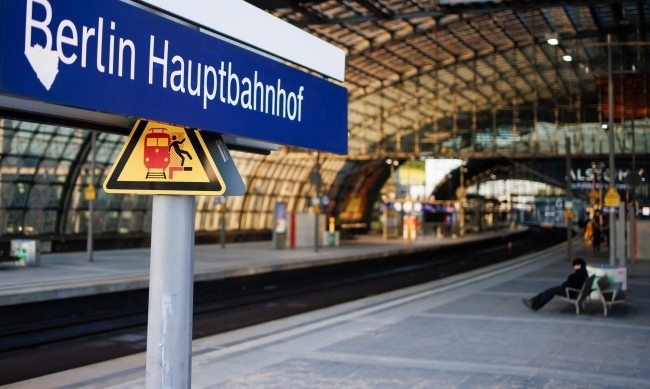 МВнР съветва българите да се въздържат от пътувания в Германия 