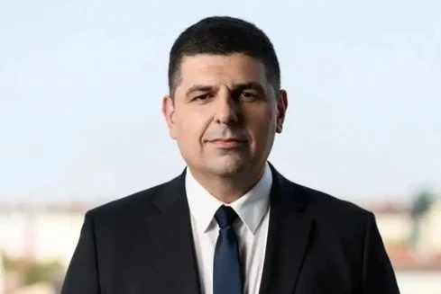 Мирчев пита колко трябва да ти е голяма българщината, за да зависи от Аз съм българче