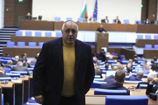 Борисов е начело на парламентарната група на ГЕРБ