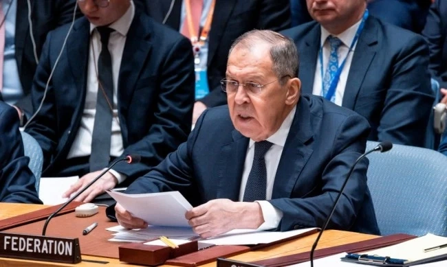 Русия: Атаките срещу хутите застрашават международния мир  