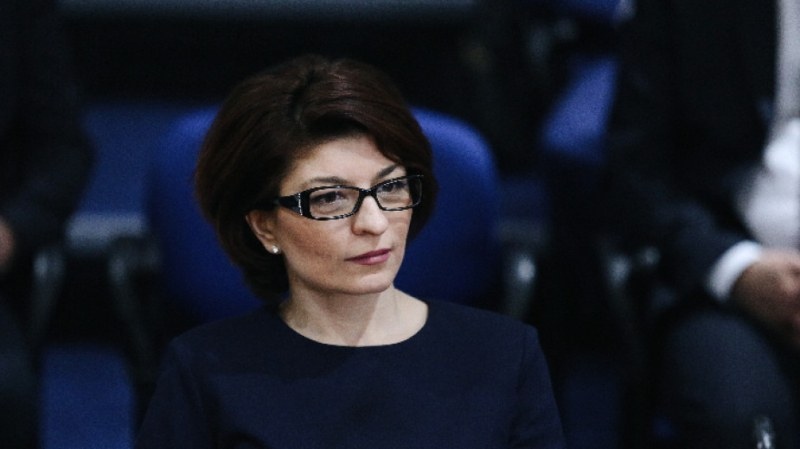 Народното събрание (НС) прекрати пълномощията на народния представител Десислава Атанасова