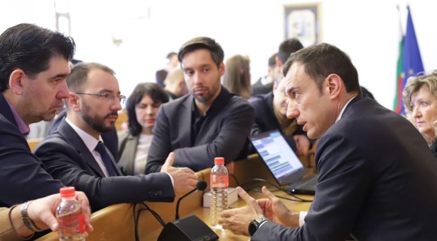 Избират председател на СОС утре, ГЕРБ ще подкрепи човек от ПП, но не от Спаси София