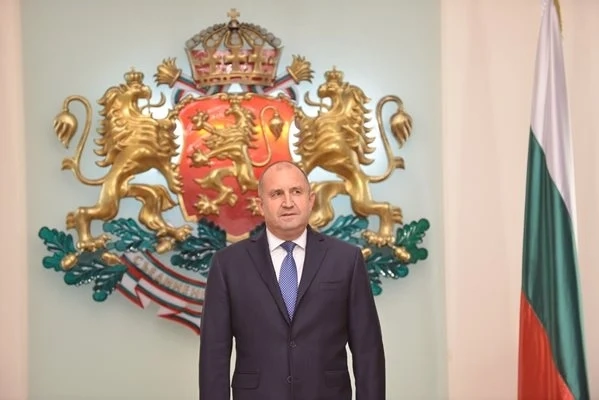 Радев разговаря по телефона с емира на Катар