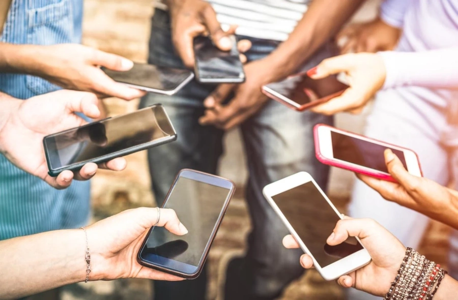 Асоциация за защита на потребителите: Прокуратурата и държавата да разследват мобилните оператори