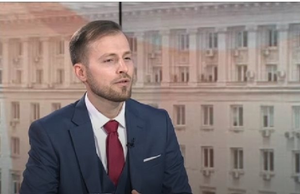 Искрен Митев: Явно нещата се случват добре, щом ГЕРБ говорят за отлагане на ротацията