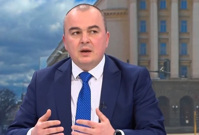 Абровски: Земеделските протести са сигнал към политиците да внимават кого слагат за министър след ротацията