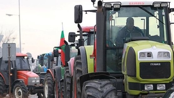 Фермери отново ще блокират пътища в страната, събират се и пред Министерски съвет