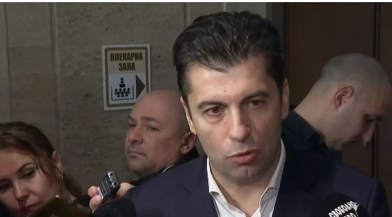 Кирил Петков за ротацията: Имаме абсолютно доверие на акад. Денков