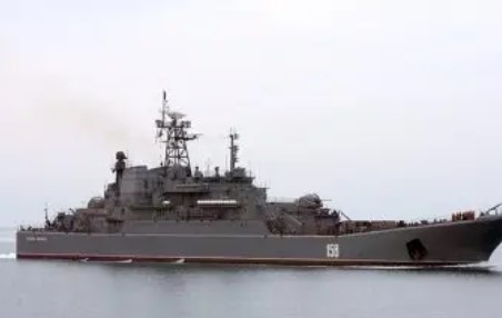 Украйна потопи големия руски боен кораб Цезар Куников