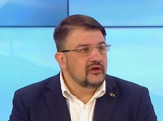 Настимир Ананиев: Самолетът с мигрантите от Виена не беше скрит