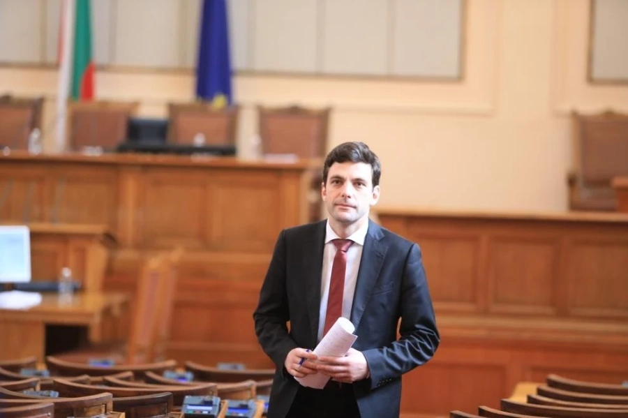 Минчев: Ивайла Бакалова и Арабаджиеви са споменати в доклада, като жертви на групата около Нотариуса