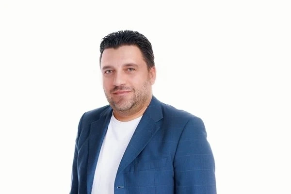 Асен Иванов заменя Веселина Петракиева като главен редактор на бТВ Новините