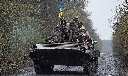 Шефът на НАТО: Няма планове за изпращане на войски в Украйна