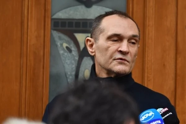 Васил Божков представи политическия си проект Център 