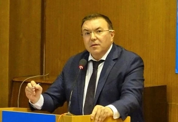 Костадин Ангелов: Ще спрем със закони търговски практики на гърба на пациентите