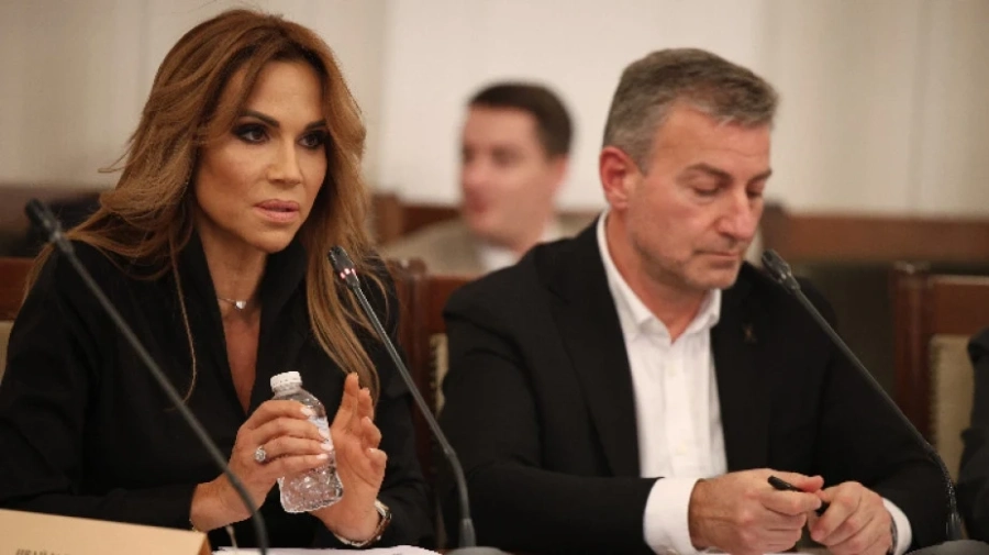 Парламентарната комисия за Нотариуса изслуша Веселин Денков и Ивайла Бакалова