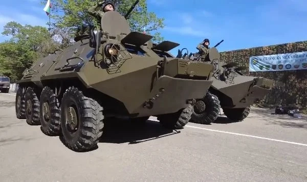 Българските БТР-и тръгнаха към Украйна 