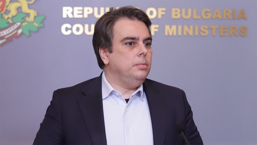 Асен Василев очаква успешна ротация и до трима сменени министри 