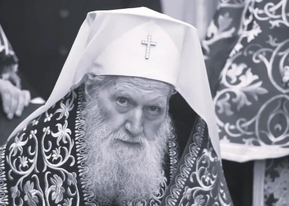Почина патриарх Неофит