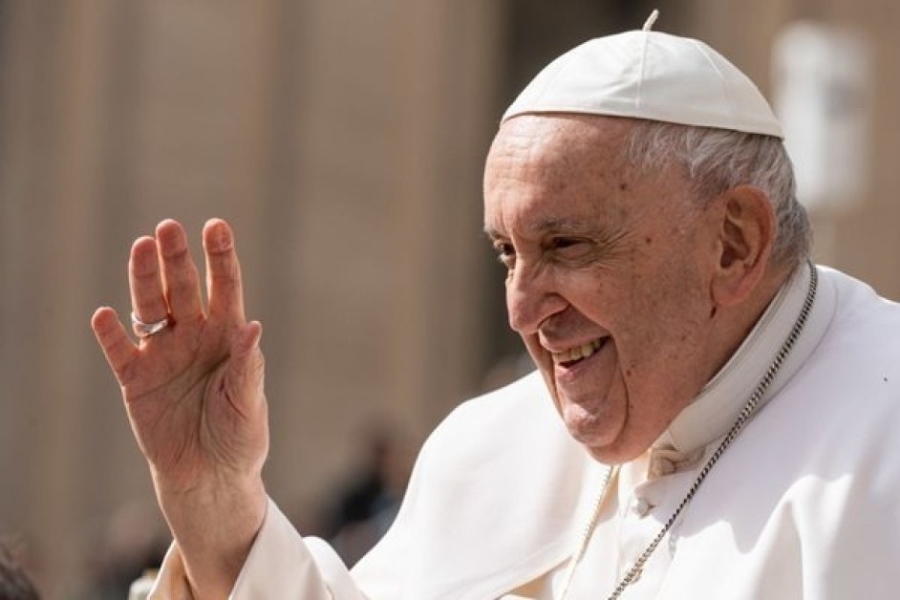 Папата няма намерение да се оттегля, бил в добро здраве  