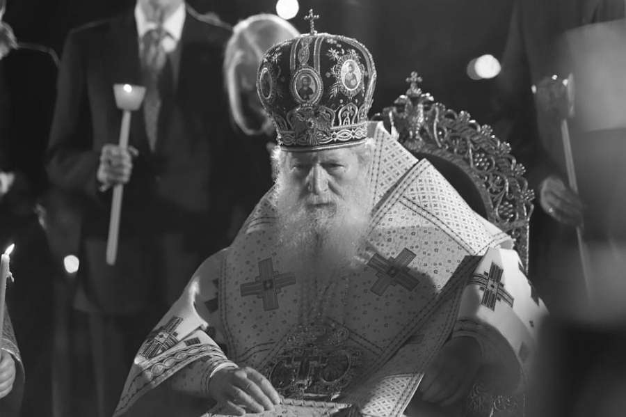Светият синод официално обяви кога ще са поклонението и погребението на патриарх Неофит