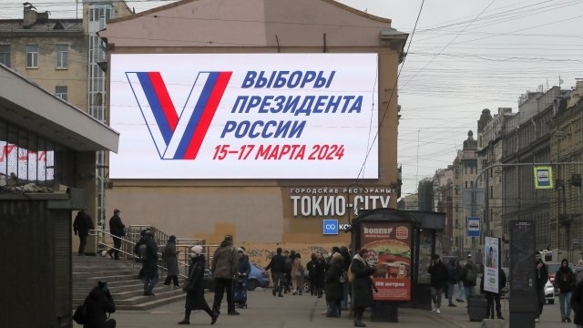 Вандализъм в избирателните секции в Русия, една в окупирана Украйна се взриви  