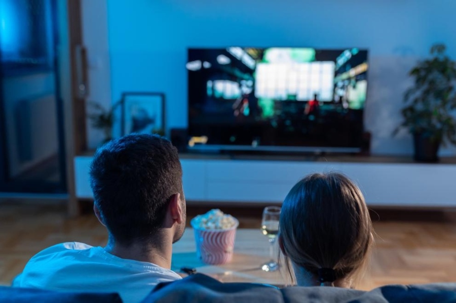 Оглупява ли се от гледането на телевизия: Изводите ще ви изненадат