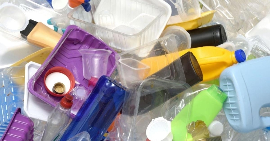 В пластмасата има над 4000 токсични химикали  