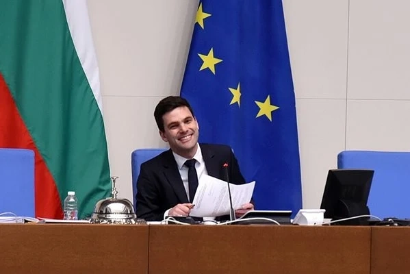 Промяната е одобрила 15 кандидати за евроизборите