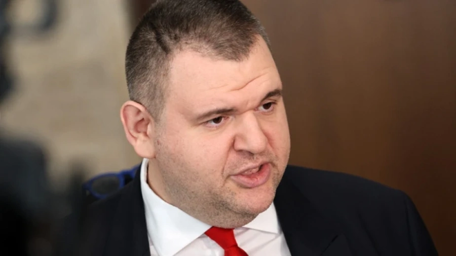 Пеевски към Борисов и Петков: Направете всичко, за да намерите съгласие