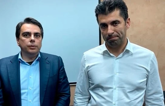 Лидерите на ПП запалили телефоните на общинските шефове с въпроса Готови ли сме за избори?!