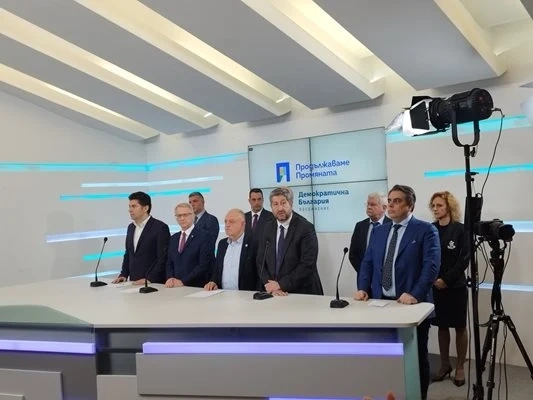 Николай Денков отказа да е част от кабинета на Мария Габриел