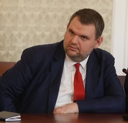 Пеевски: Повече няма да се катерите върху гърба на ДПС