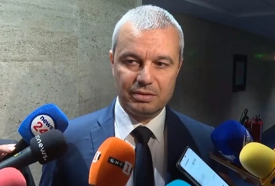 Костадинов: Ако има трети мандат и той дойде при нас, няма да го бавим