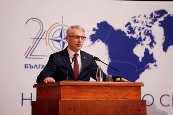 Николай Денков: Демокрацията, а не НАТО е враг на Путин