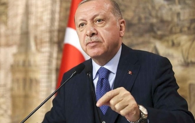 Ердоган иска оставката на 7 министри, свикано е извънредно заседание