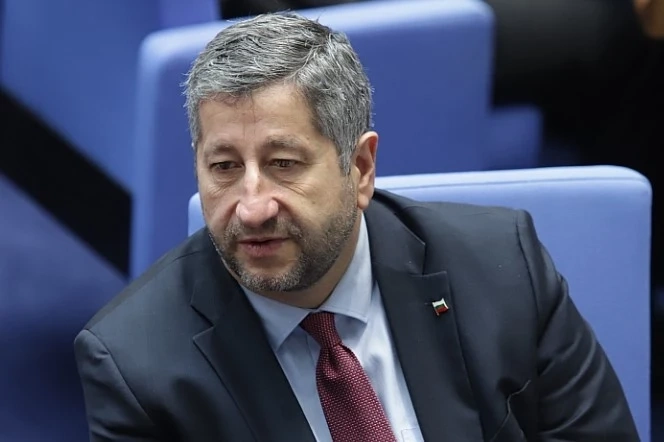 ПП-ДБ поискали редовното правителство продължава да действа като служебно