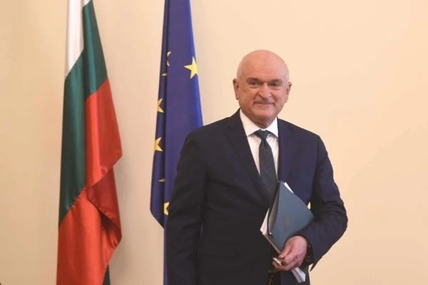 Главчев назначи трима заместник-министри