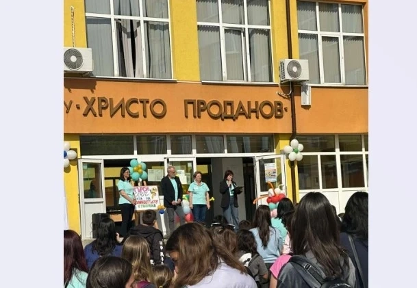 С поредица от събития през април и нова стена за катерене СУ Христо Проданов – Карлово отбелязва 40-тата годишнина от подвига на своя патрон покорил Еверест