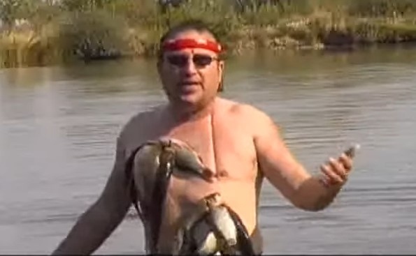 Ретро попфолк песента И ловец съм и рибар съм стана хит в Украйна