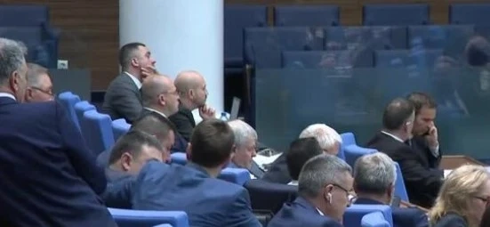 НС реши: Депутатите ще почиват по време на предизборната кампания