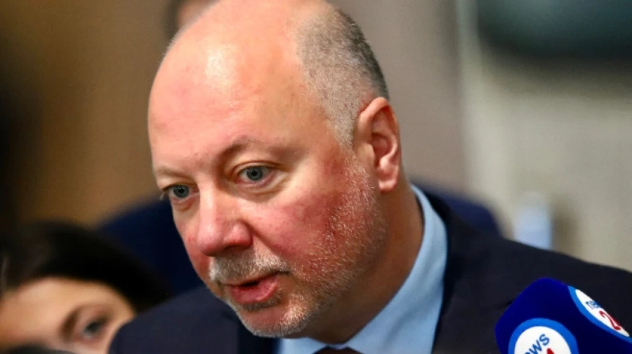 Росен Желязков забранил предизборни срещи в НС, Нинова му иска оставката