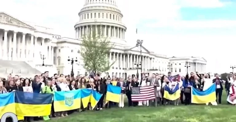 САЩ придвижи за гласуване помощта от 95 млрд. долара за Украйна и Израел