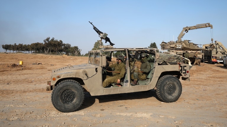 Израелските военни извършват нападения на Западния бряг