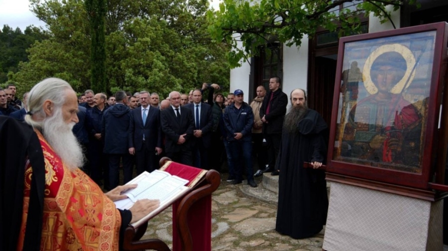 Премиерът Главчев и българската делегация участваха в празника на манастира Св. Георги Зограф в Света гора