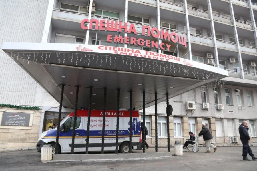 Ученици в Пирогов след абитуриентски бал