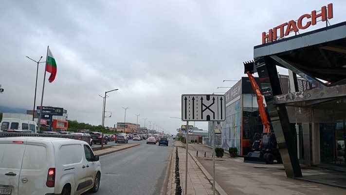 Тежка катастрофа и огромно задръстване на Околовръстното в София