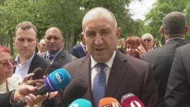 Радев за катастрофата с кола на НСО: Политиците трябва да дават пример за спазването на закона и в политиката, и по пътищата