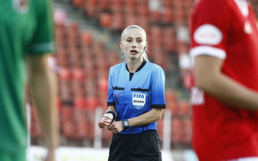Исторически момент: За първи път жена ще свири мач в Първа лига  